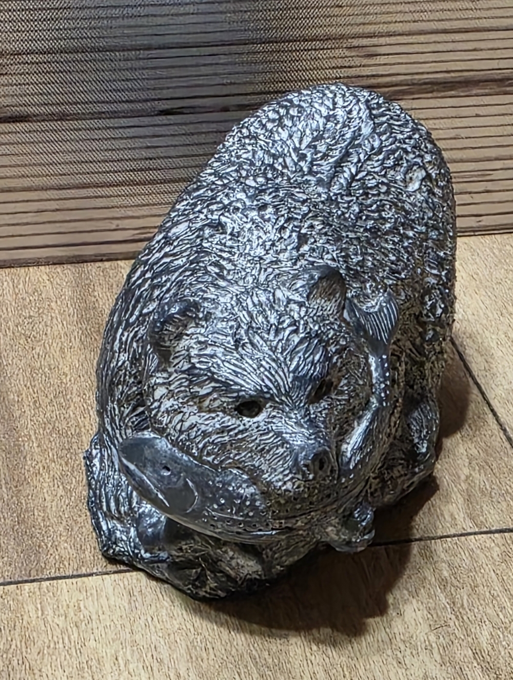 Vintage A Wolf Canada Bear Catching Salmon Figure Gray Hand Made In Canada